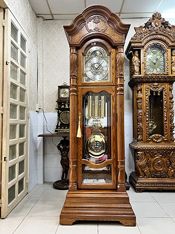 Đồng hồ cây Howard Miller 611 048 12 gong TC0422